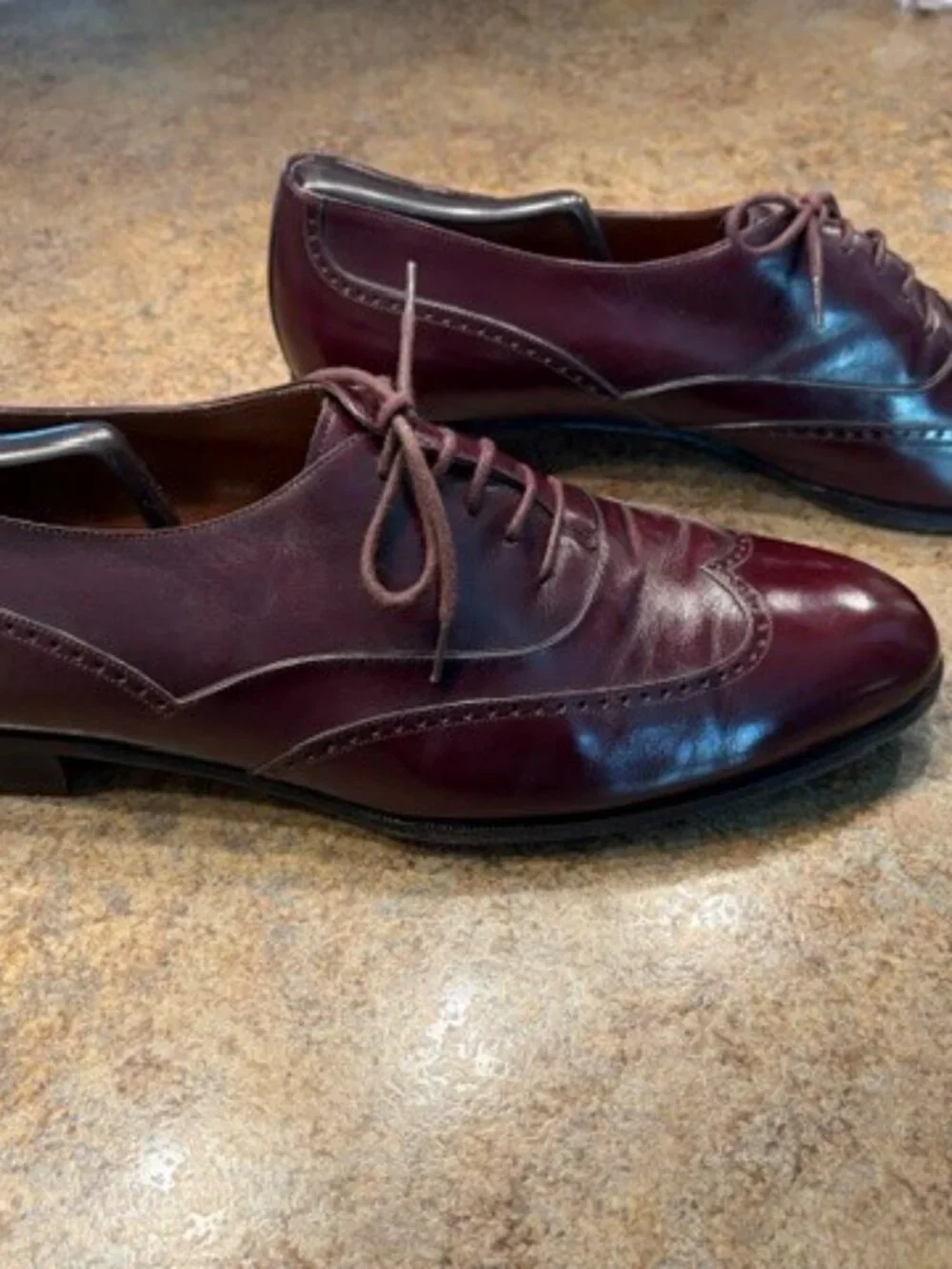 Men's BALLY premium calf leather dress shoes.